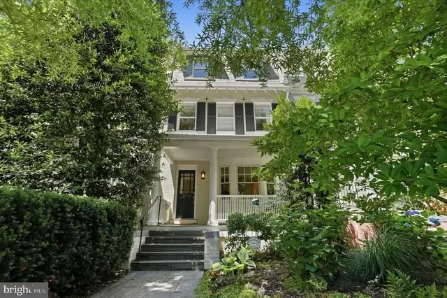 2806 27th St Nw, Washington