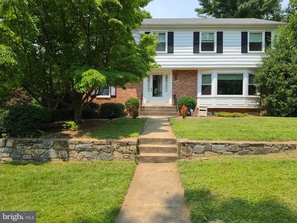 7226 Old Gate Rd, ROCKVILLE
