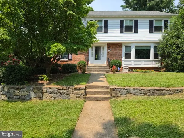 7226 Old Gate Rd, Rockville