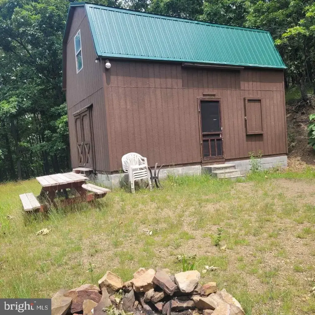 312 Outlook Ln, GREAT CACAPON