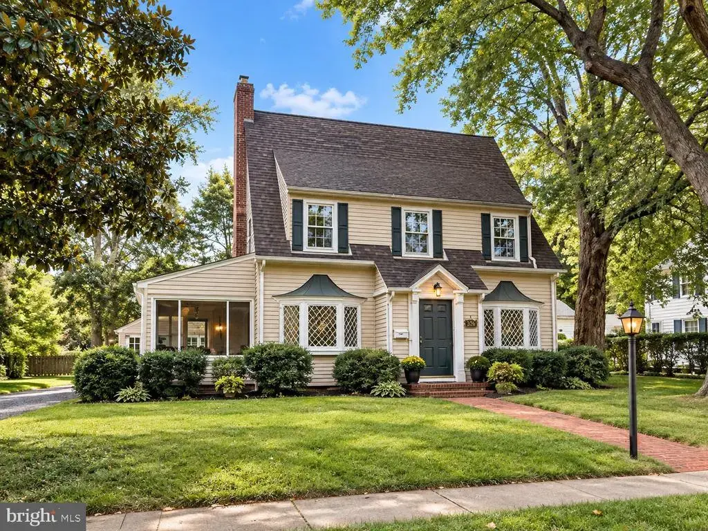 215 S Clairmont Dr, SALISBURY