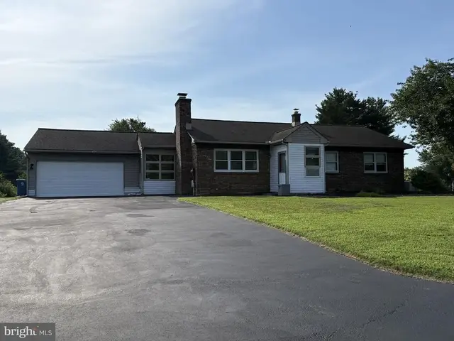 504 Red Oak Dr, Middletown