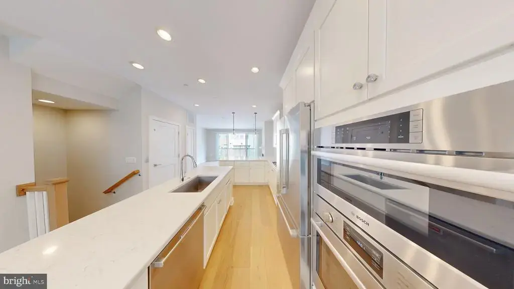 10324 Grosvenor Pl, NORTH BETHESDA