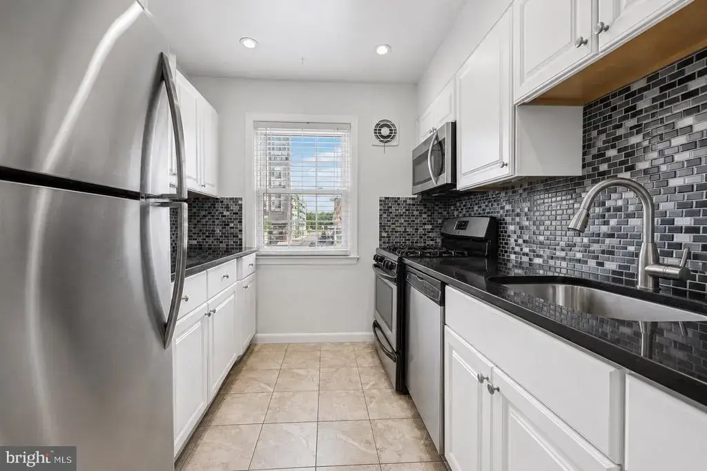 9471 Fairfax Blvd #301, FAIRFAX