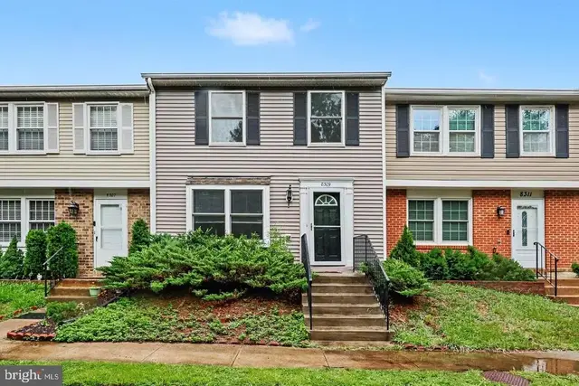 8309 Pondside Ter, Alexandria