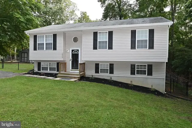 1023 Rimrock Rd, Lusby