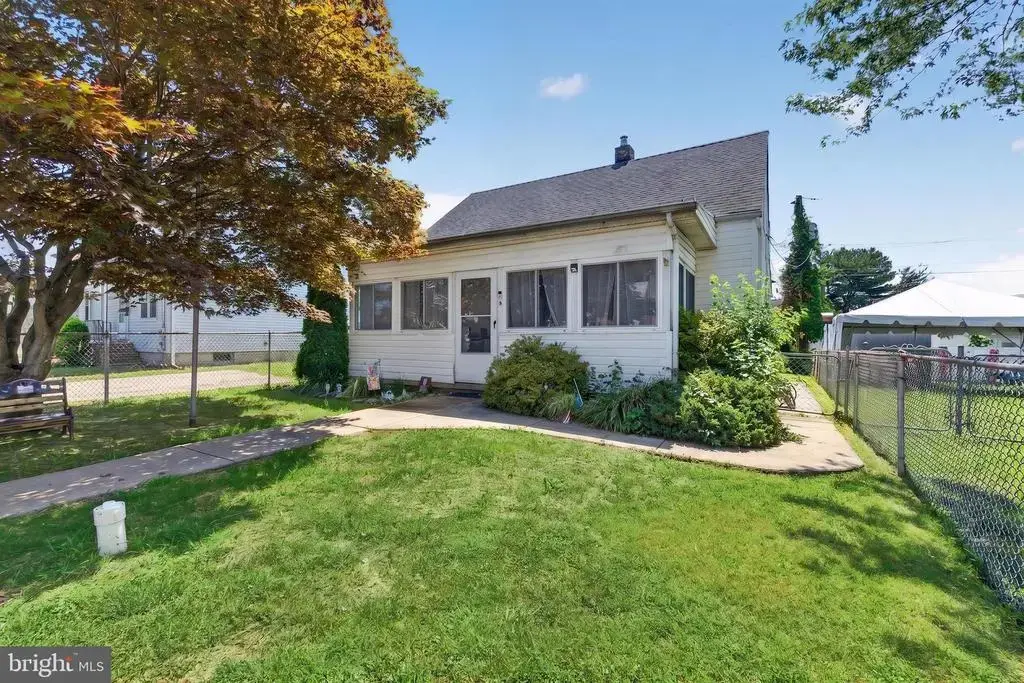 6 Avenal Rd, BALTIMORE