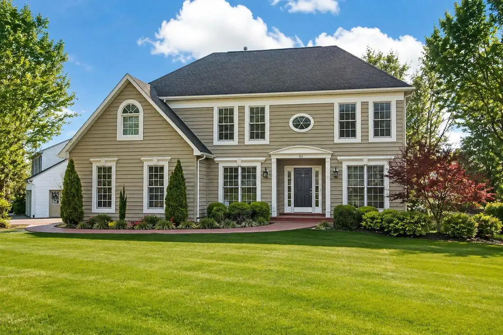 80 Brookshire Dr, WARRENTON