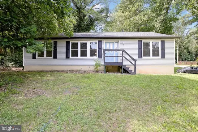 1111 Redeye Rd, Lusby