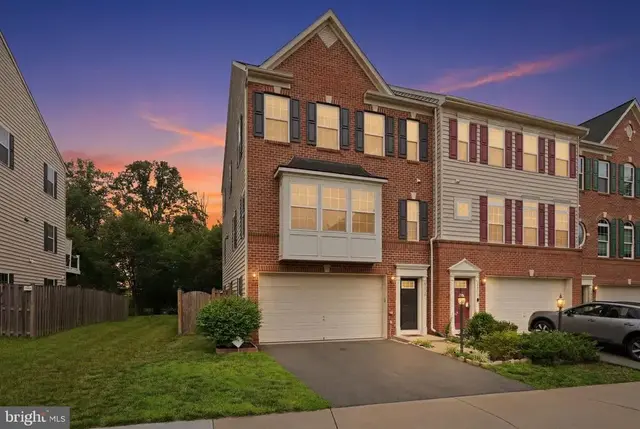 22925 Chinkapin Oak Ter, Sterling