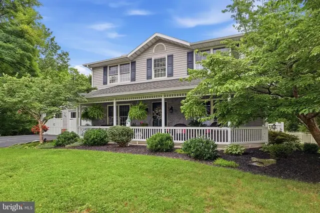 218 Putters Circle, Dillsburg