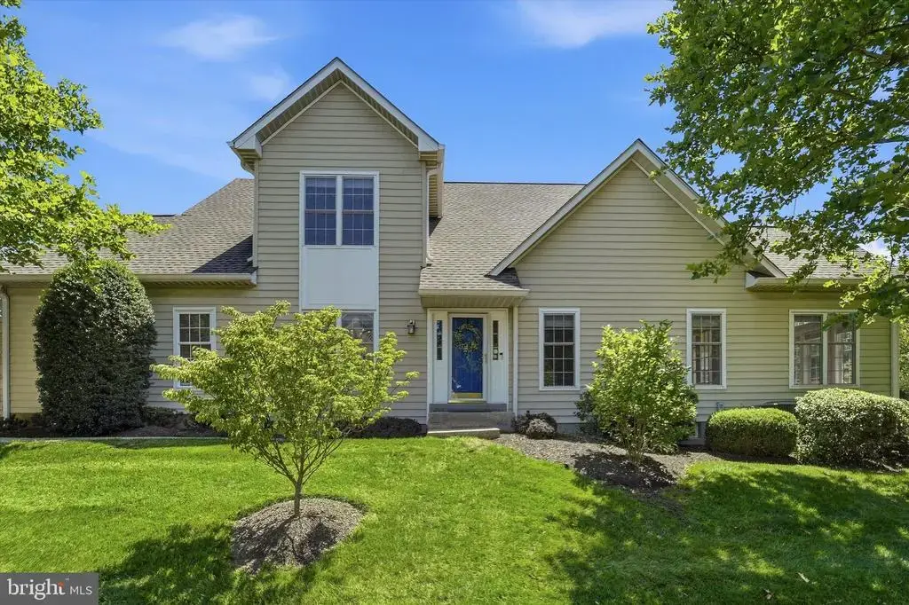 219 Birkdale Dr, BLUE BELL