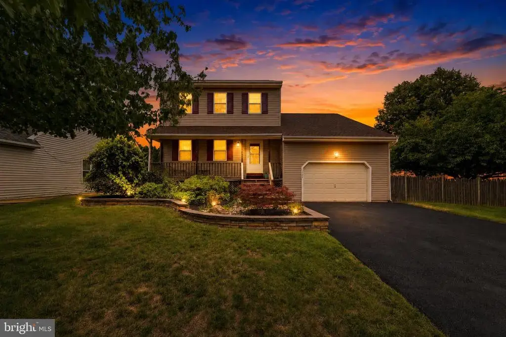 1934 Colonial Dr, CROYDON