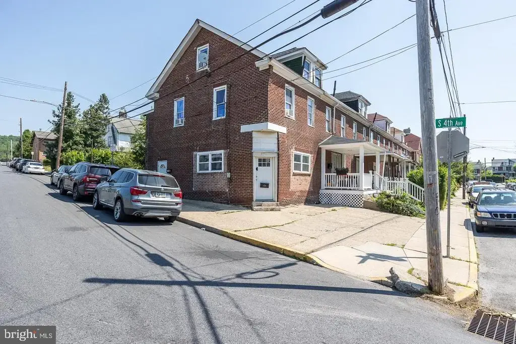 401 Maple Ave, COATESVILLE