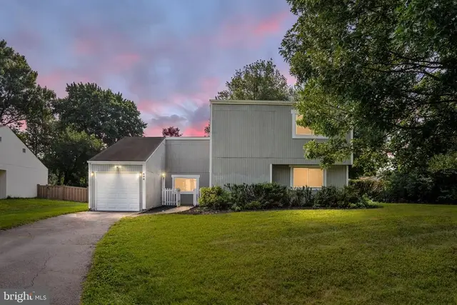 408 Arkansas Ave, Herndon