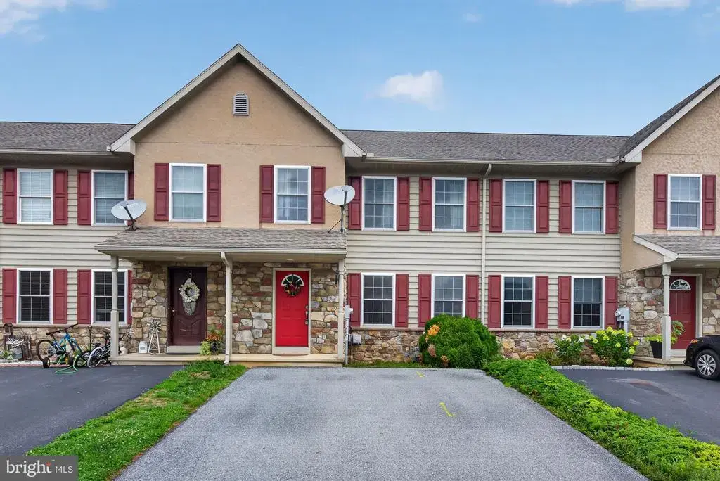 53 Perseverance Ln, EPHRATA