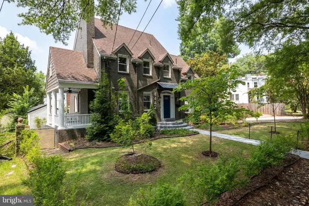4442 South Dakota Ave Ne, WASHINGTON