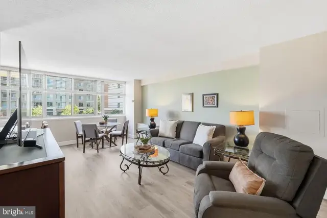 1220 Blair Mill Rd #210, Silver Spring