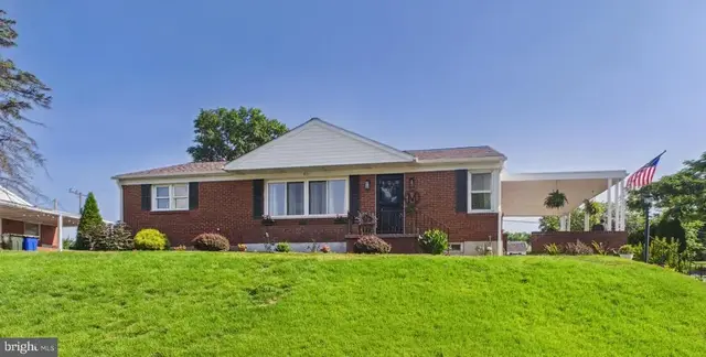 1811 Hayward Rd, York