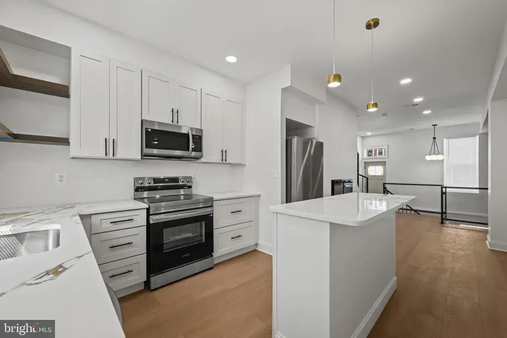 126 N Mount St, BALTIMORE