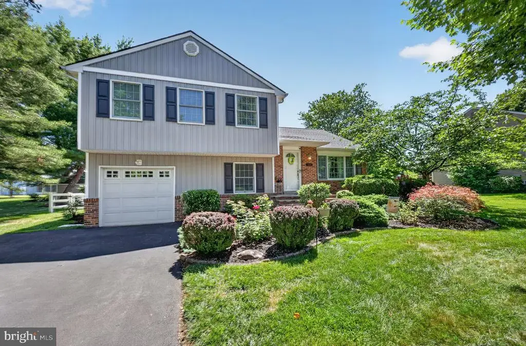 308 Hollow Branch Ln, YARDLEY