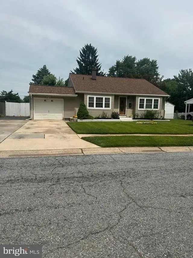 10 Garrett Rd, Newark