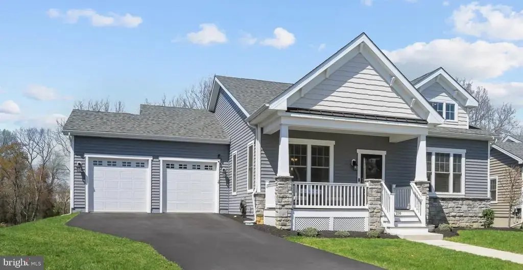 216 Baldy Ln, MIDDLETOWN