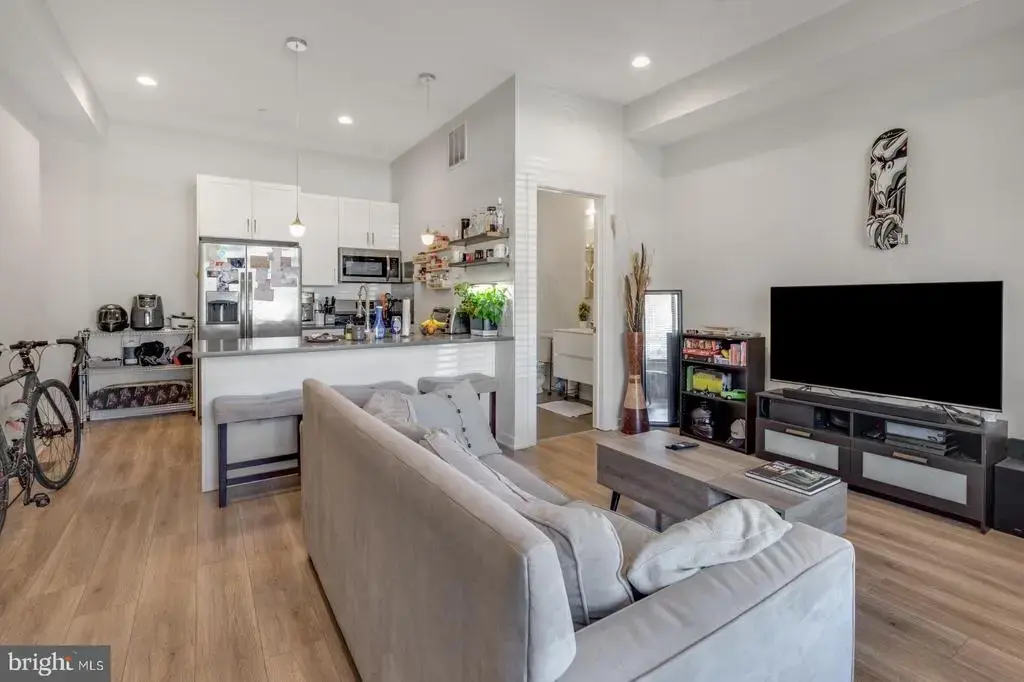 385 Martin St #1f, PHILADELPHIA