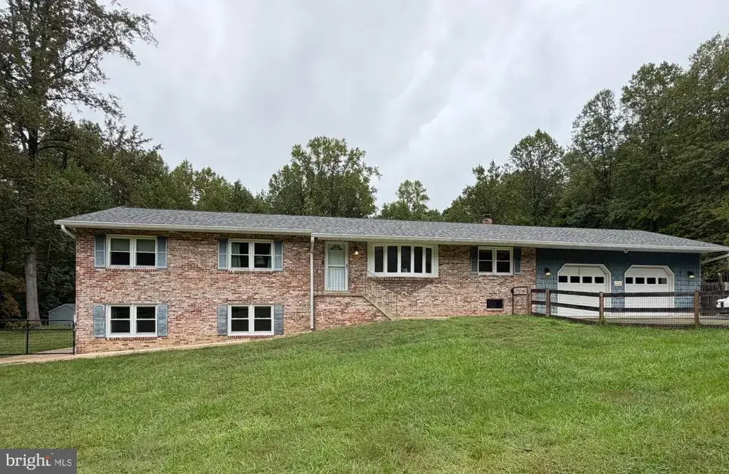 4331 Estate Dr, HUNTINGTOWN