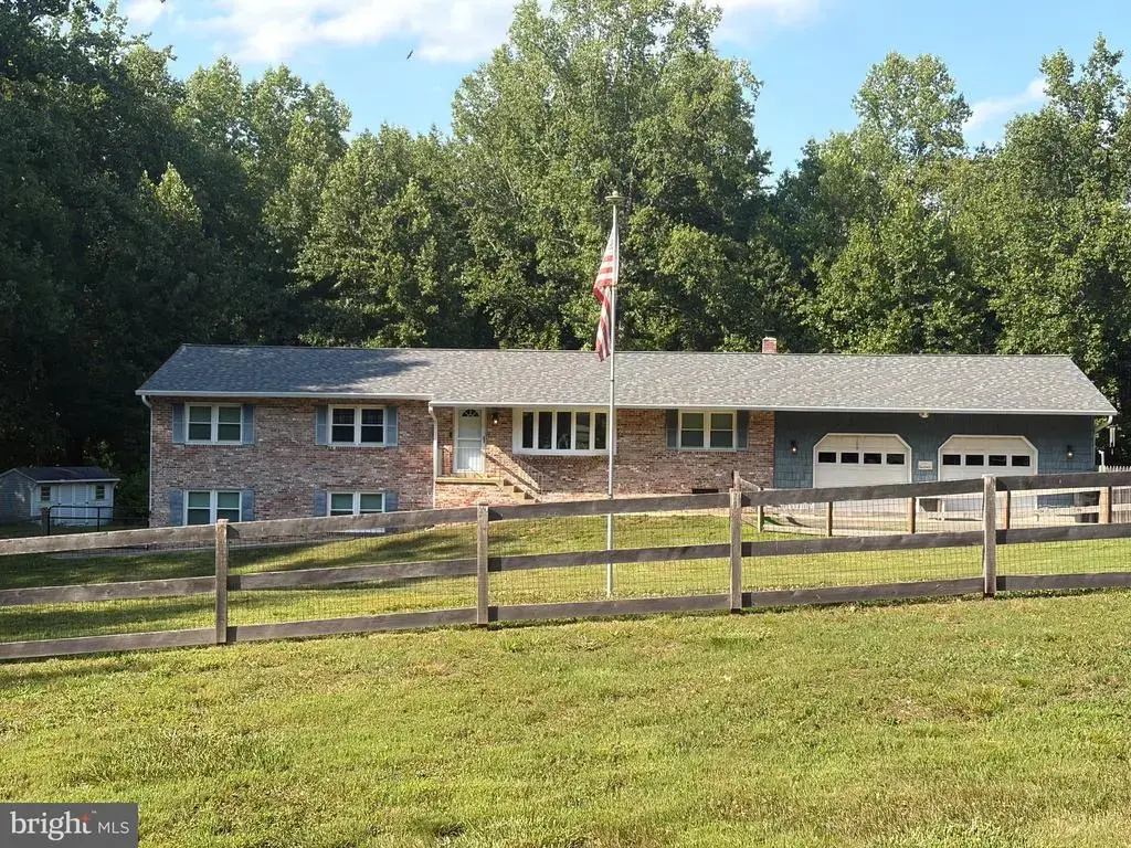 4331 Estate Dr, HUNTINGTOWN