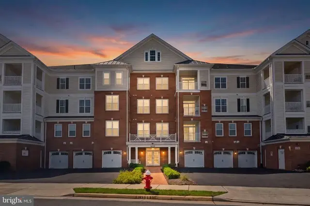 44589 York Crest Ter #405, Ashburn