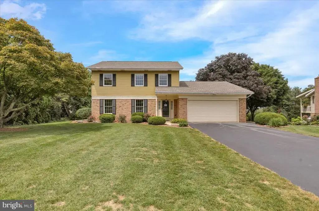 3170 Marian Dr, MANHEIM