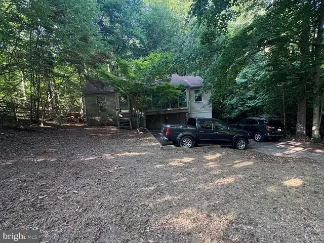 12724 Ranch Ln, Lusby