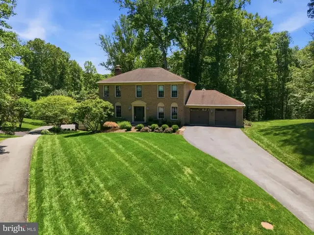 11661 Captain Rhett Ln, Fairfax Station