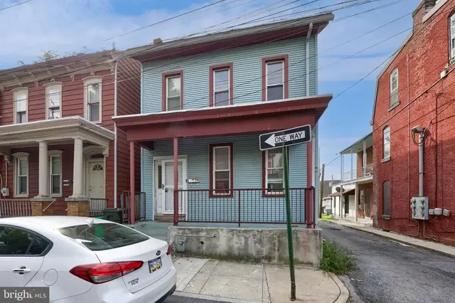 916 Walnut St, Lebanon
