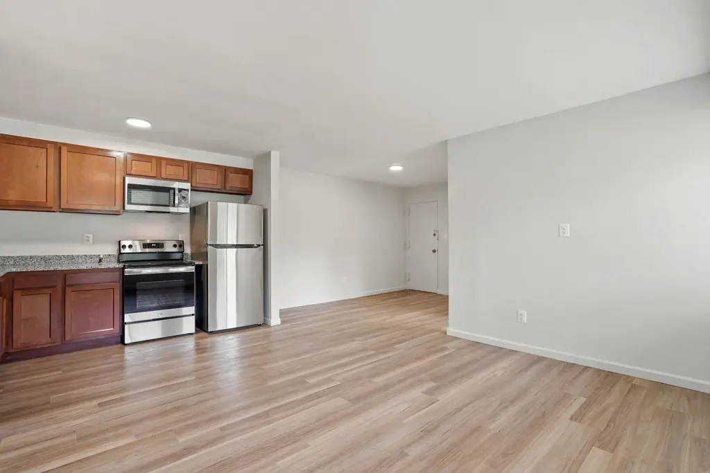 808 Chesapeake St Se, WASHINGTON