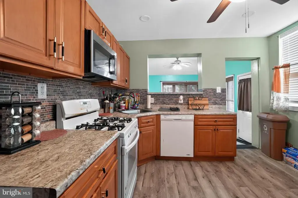 108 E Township Line Rd, HAVERTOWN