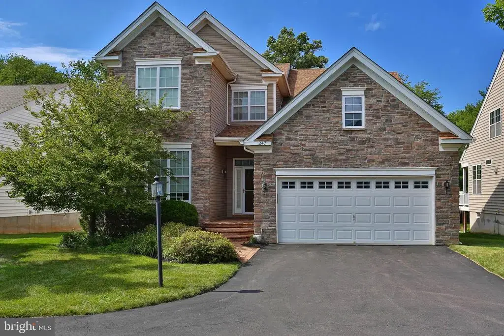 247 Kennedy Way, YARDLEY