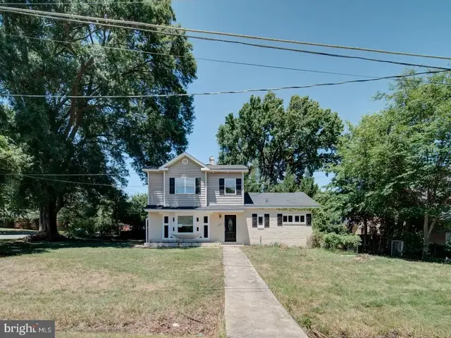 2508 Fleming St, Alexandria