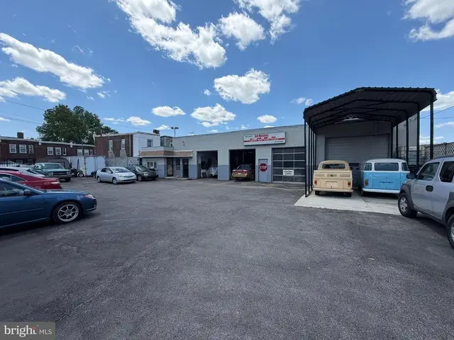 4600-12 N Front St, Philadelphia