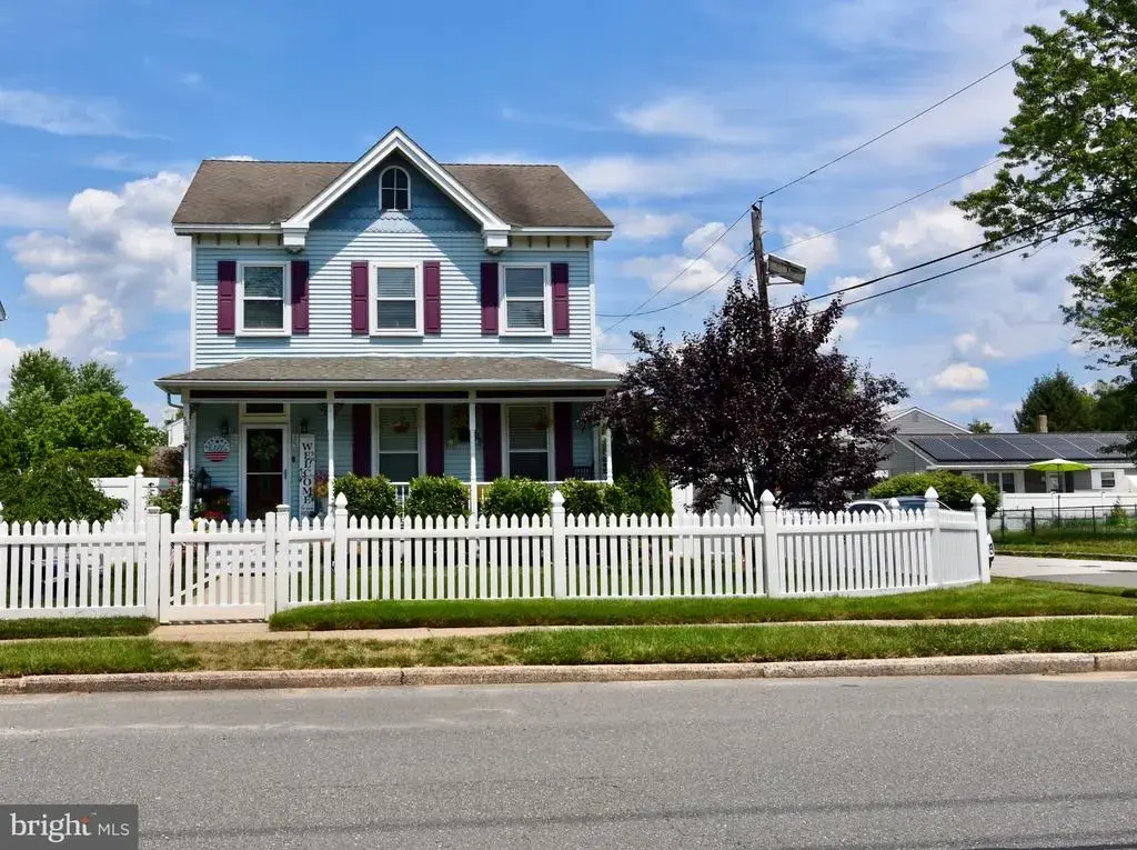 563 Uhler Ave, BURLINGTON