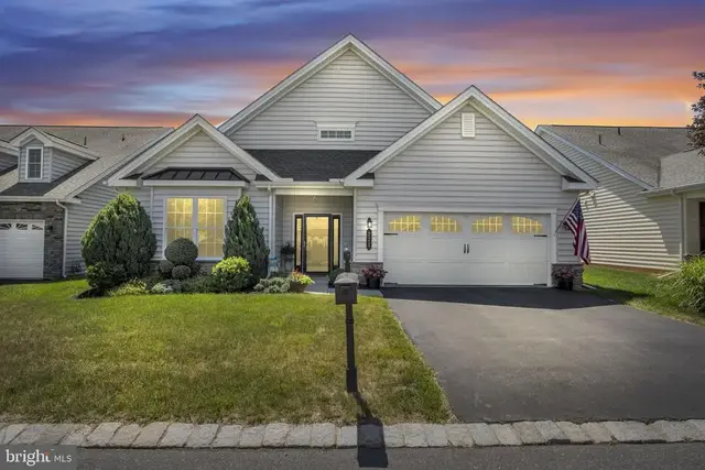 221 Loyal Drive, Mechanicsburg