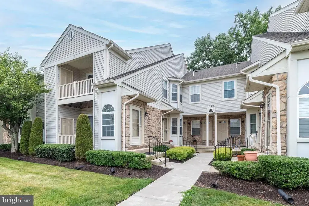 701 Eaton Ct, QUAKERTOWN