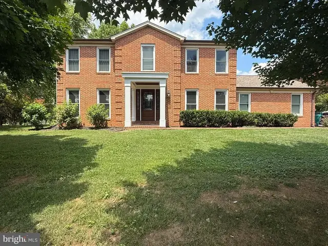 2 Granby Ct, Derwood