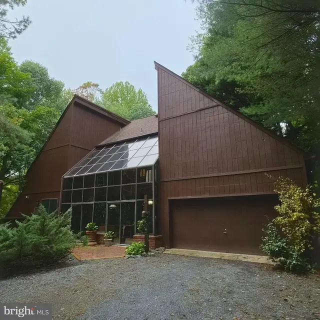 5900 Shirl Ct, Chesapeake Beach