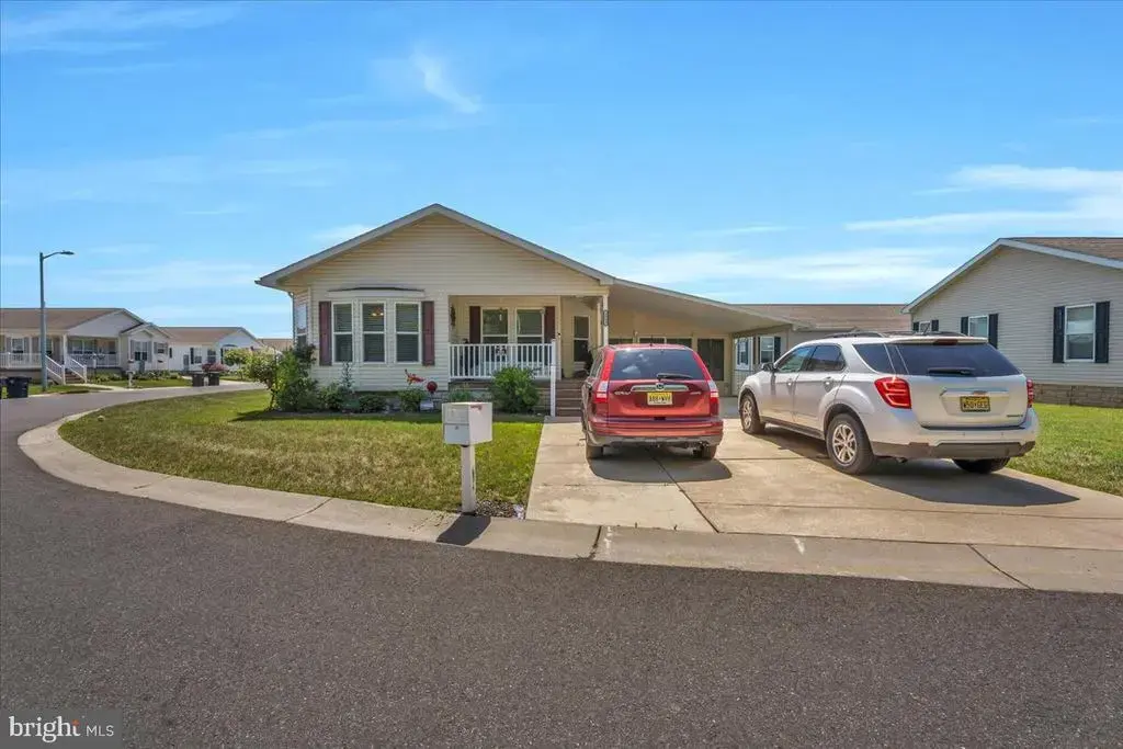 2003 Burlington Circle, WILLIAMSTOWN