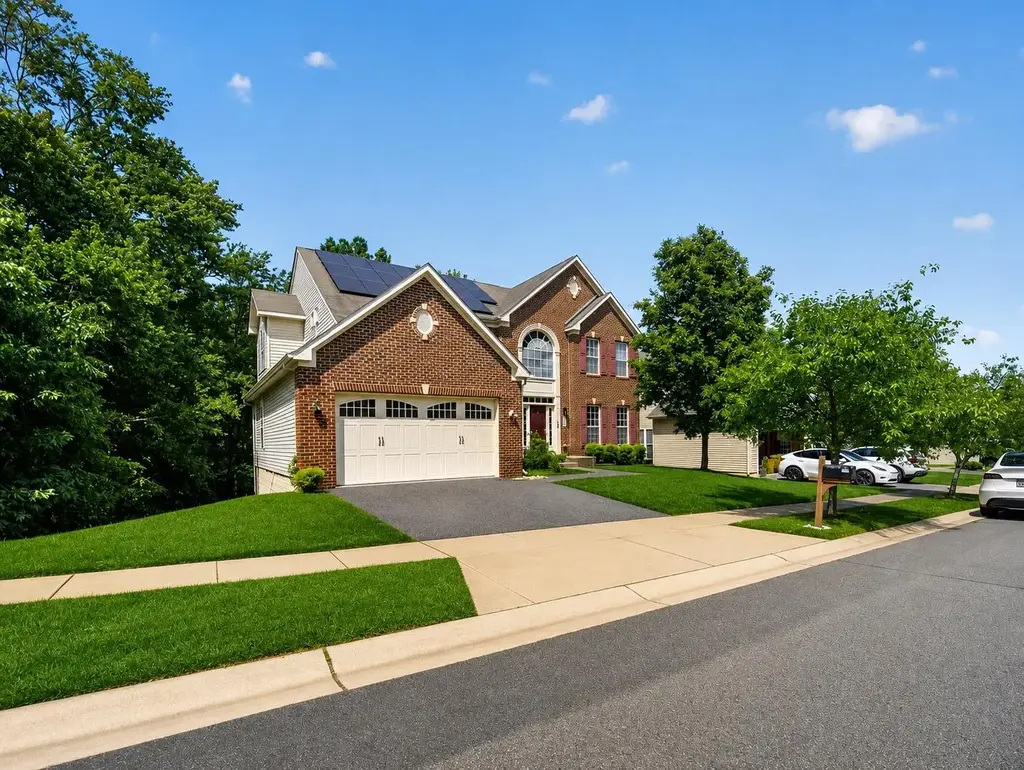 1712 Allerford Dr, HANOVER
