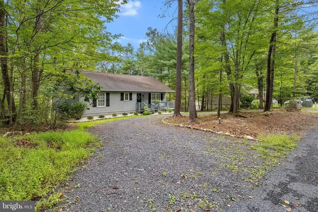 567 Basswood Ln, MOUNT JACKSON