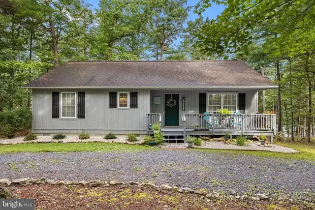 567 Basswood Ln, Mount Jackson