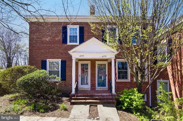 4237 32nd Rd S, Arlington